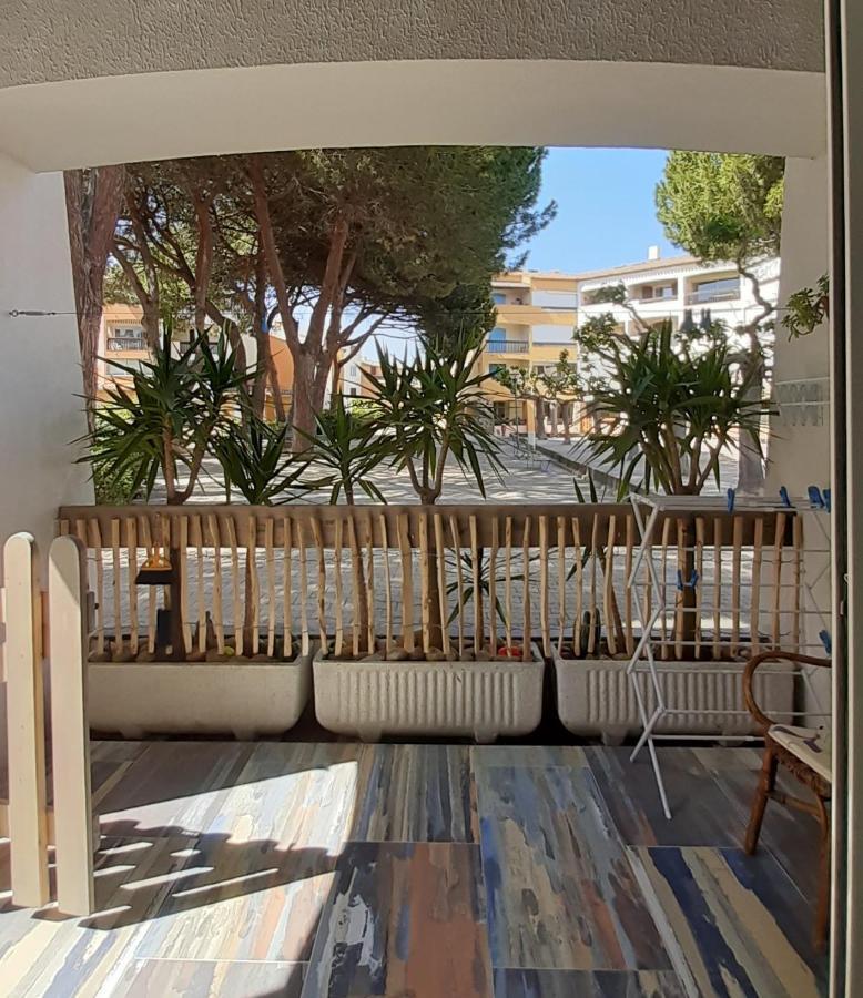T2-3 Cabine Les Yuccas 200 M Plage Du Boucanet Rive Droite Grau Du Roi Ideal 2-4 Pers Le Grau-du-Roi Dış mekan fotoğraf